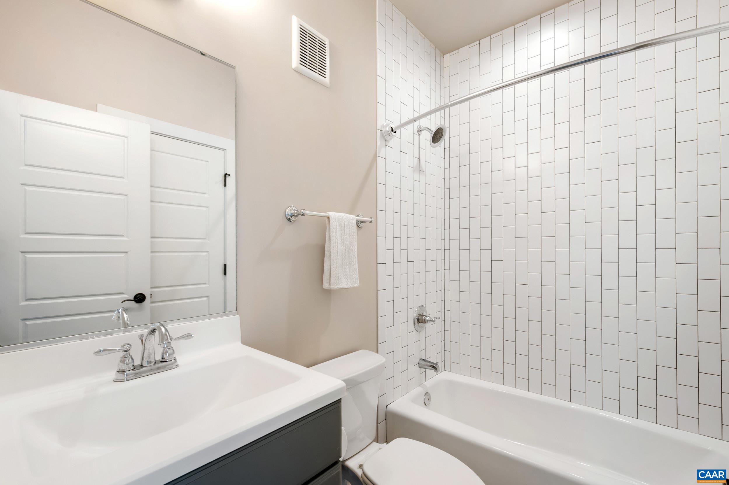 1411 TERRACE LN, CHARLOTTESVILLE, Virginia 22911, 3 Bedrooms Bedrooms, ,3 BathroomsBathrooms,Residential,Roof Top Townes,1411 TERRACE LN,676026 MLS # 676026