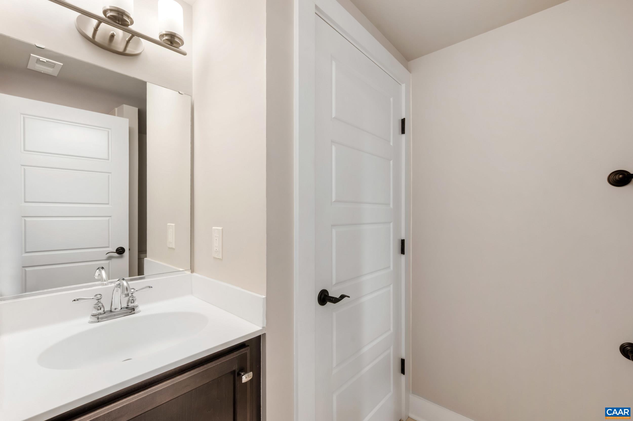 1411 TERRACE LN, CHARLOTTESVILLE, Virginia 22911, 3 Bedrooms Bedrooms, ,3 BathroomsBathrooms,Residential,Roof Top Townes,1411 TERRACE LN,676026 MLS # 676026