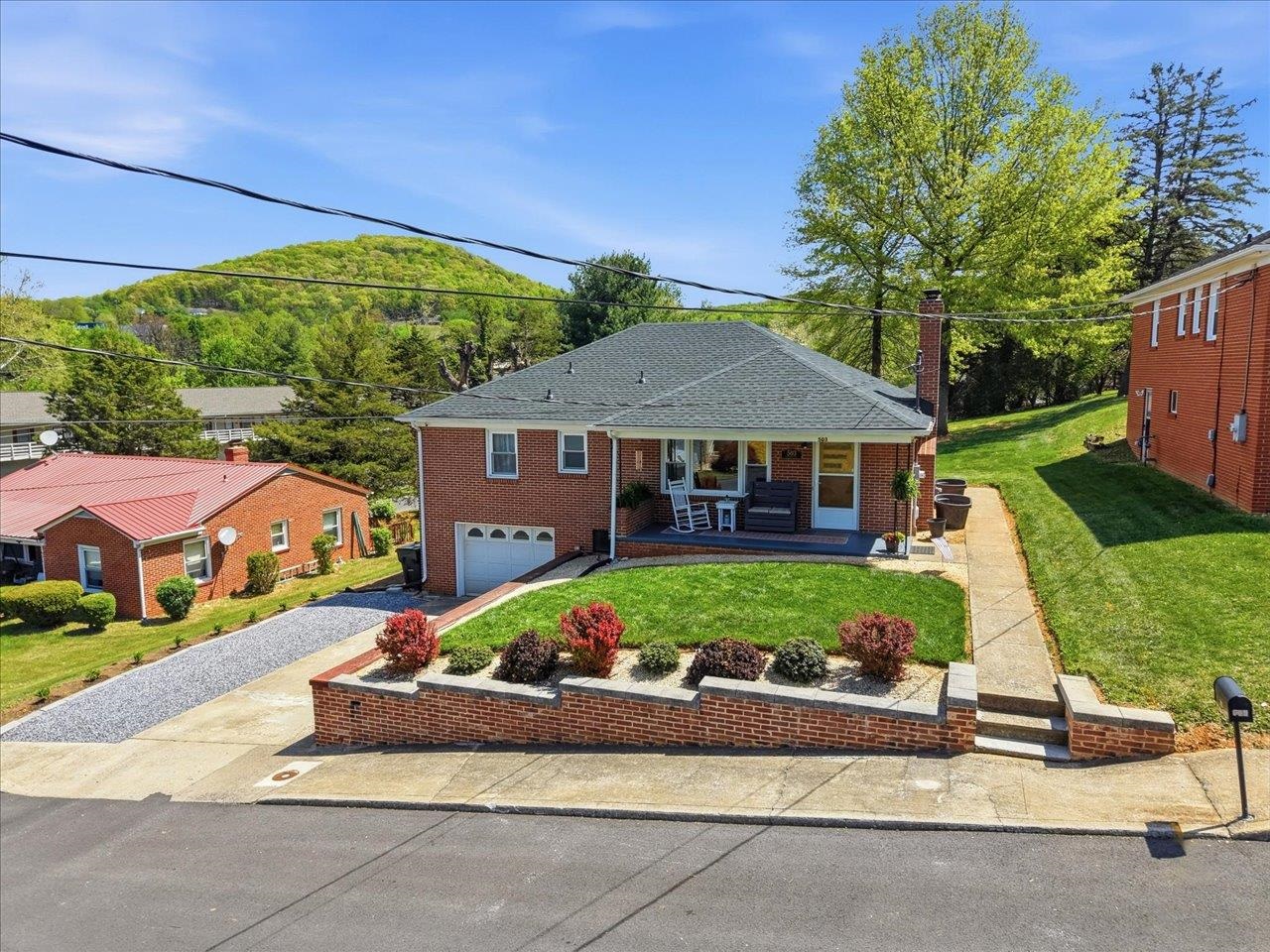 503 RITCHIE BLVD, STAUNTON, Virginia 24401, 3 Bedrooms Bedrooms, ,2 BathroomsBathrooms,Residential,503 RITCHIE BLVD,676028 MLS # 676028