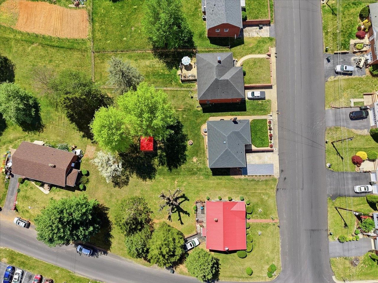 503 RITCHIE BLVD, STAUNTON, Virginia 24401, 3 Bedrooms Bedrooms, ,2 BathroomsBathrooms,Residential,503 RITCHIE BLVD,676028 MLS # 676028