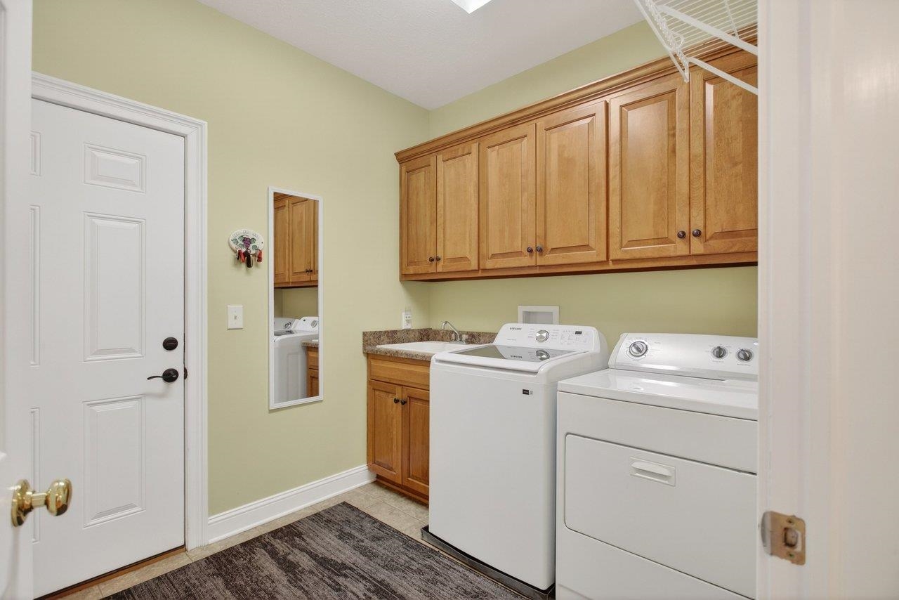 3107 BROOKSHIRE DR, ROCKINGHAM, Virginia 22801, 4 Bedrooms Bedrooms, ,3 BathroomsBathrooms,Residential,3107 BROOKSHIRE DR,676031 MLS # 676031