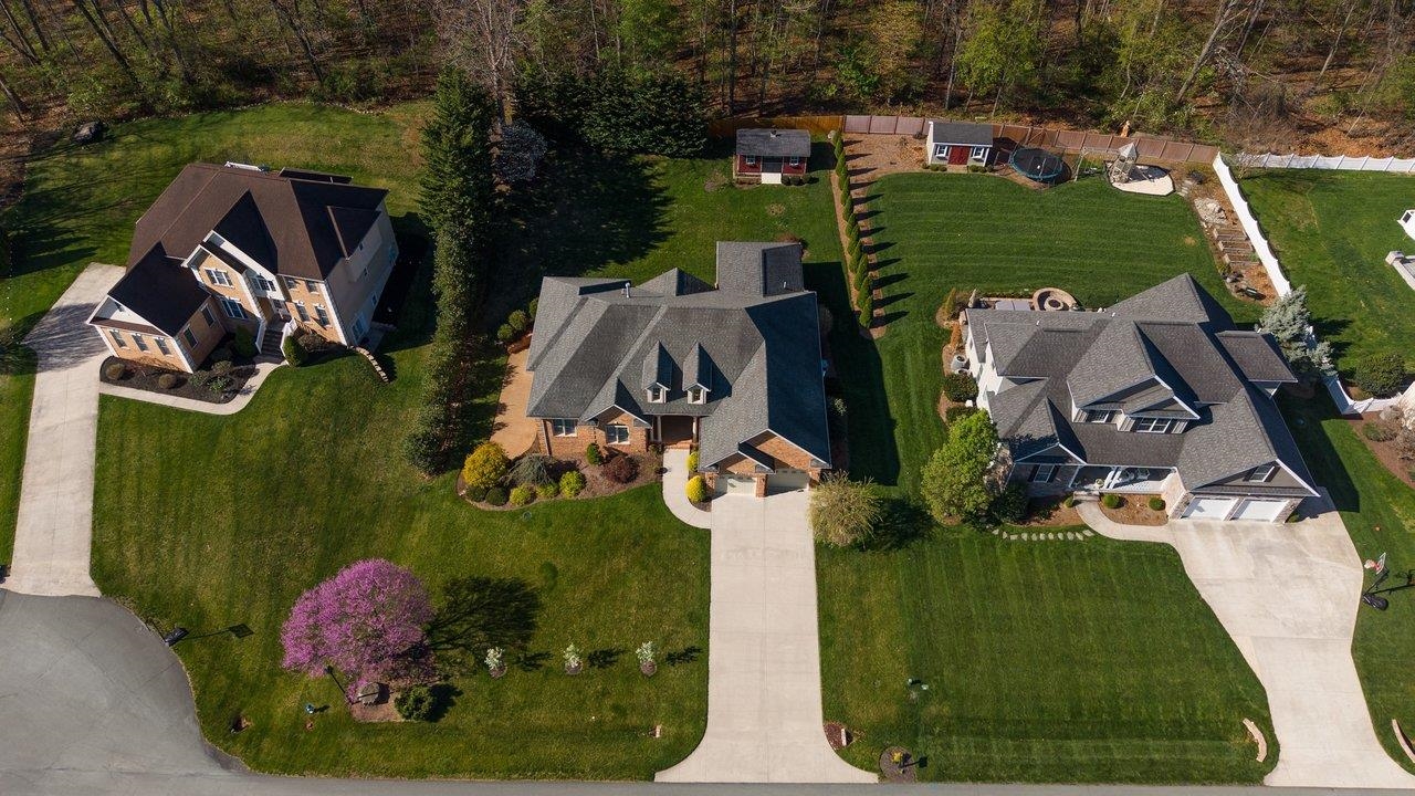 3107 BROOKSHIRE DR, ROCKINGHAM, Virginia 22801, 4 Bedrooms Bedrooms, ,3 BathroomsBathrooms,Residential,3107 BROOKSHIRE DR,676031 MLS # 676031