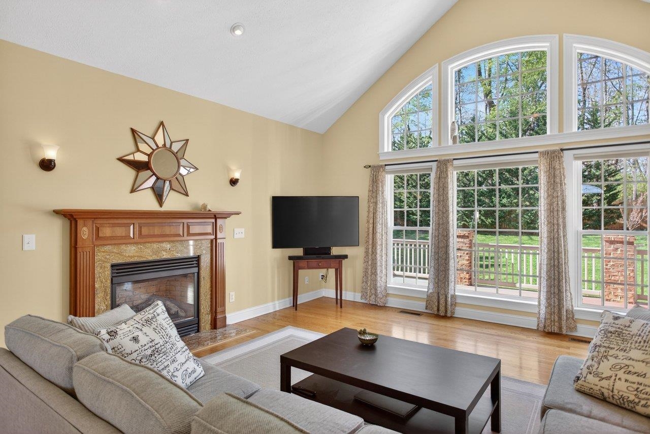 3107 BROOKSHIRE DR, ROCKINGHAM, Virginia 22801, 4 Bedrooms Bedrooms, ,3 BathroomsBathrooms,Residential,3107 BROOKSHIRE DR,676031 MLS # 676031