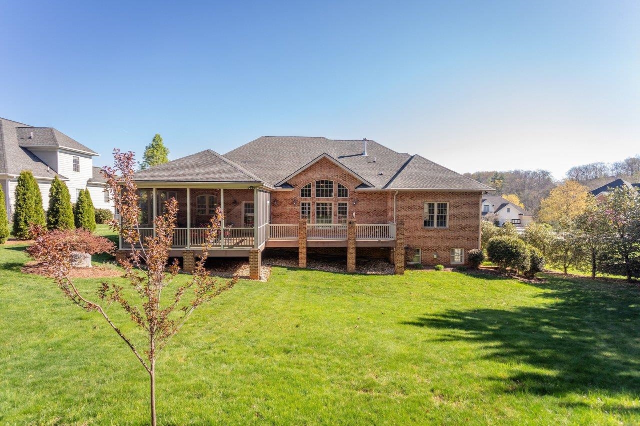 3107 BROOKSHIRE DR, ROCKINGHAM, Virginia 22801, 4 Bedrooms Bedrooms, ,3 BathroomsBathrooms,Residential,3107 BROOKSHIRE DR,676031 MLS # 676031