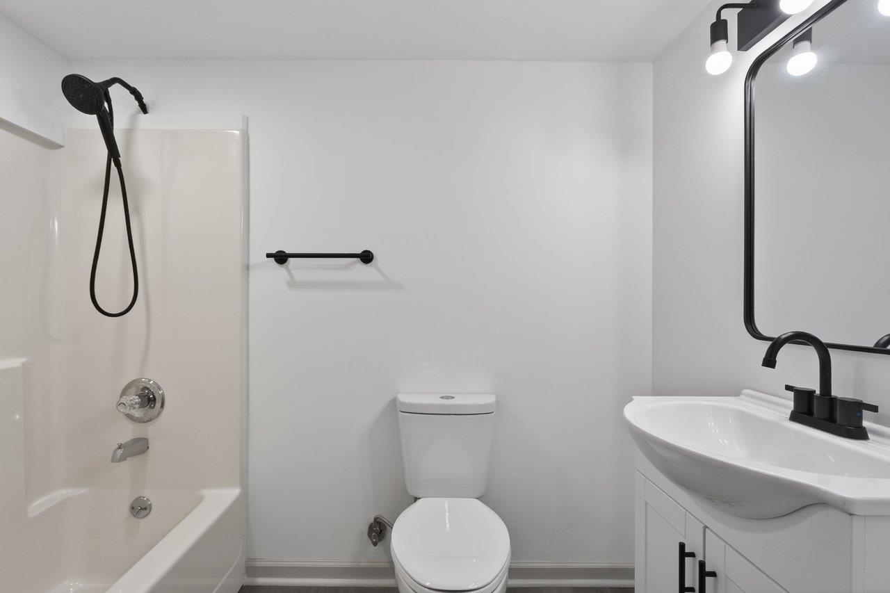 782 SHIPYARD RD, SHENANDOAH, Virginia 22849, 3 Bedrooms Bedrooms, ,3 BathroomsBathrooms,Residential,782 SHIPYARD RD,676032 MLS # 676032