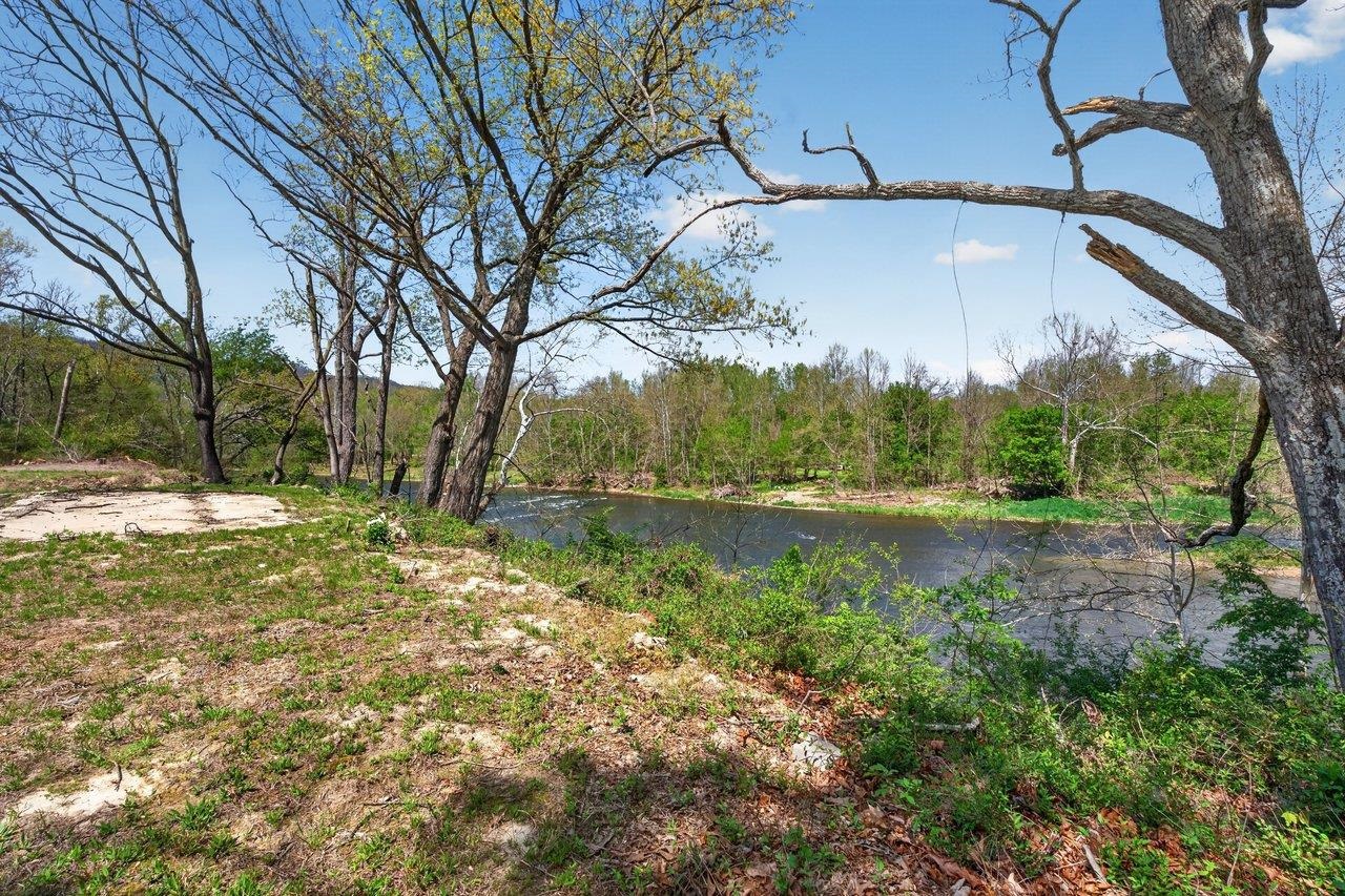 782 SHIPYARD RD, SHENANDOAH, Virginia 22849, 3 Bedrooms Bedrooms, ,3 BathroomsBathrooms,Residential,782 SHIPYARD RD,676032 MLS # 676032