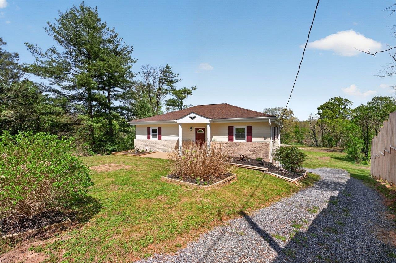 782 SHIPYARD RD, SHENANDOAH, Virginia 22849, 3 Bedrooms Bedrooms, ,3 BathroomsBathrooms,Residential,782 SHIPYARD RD,676032 MLS # 676032