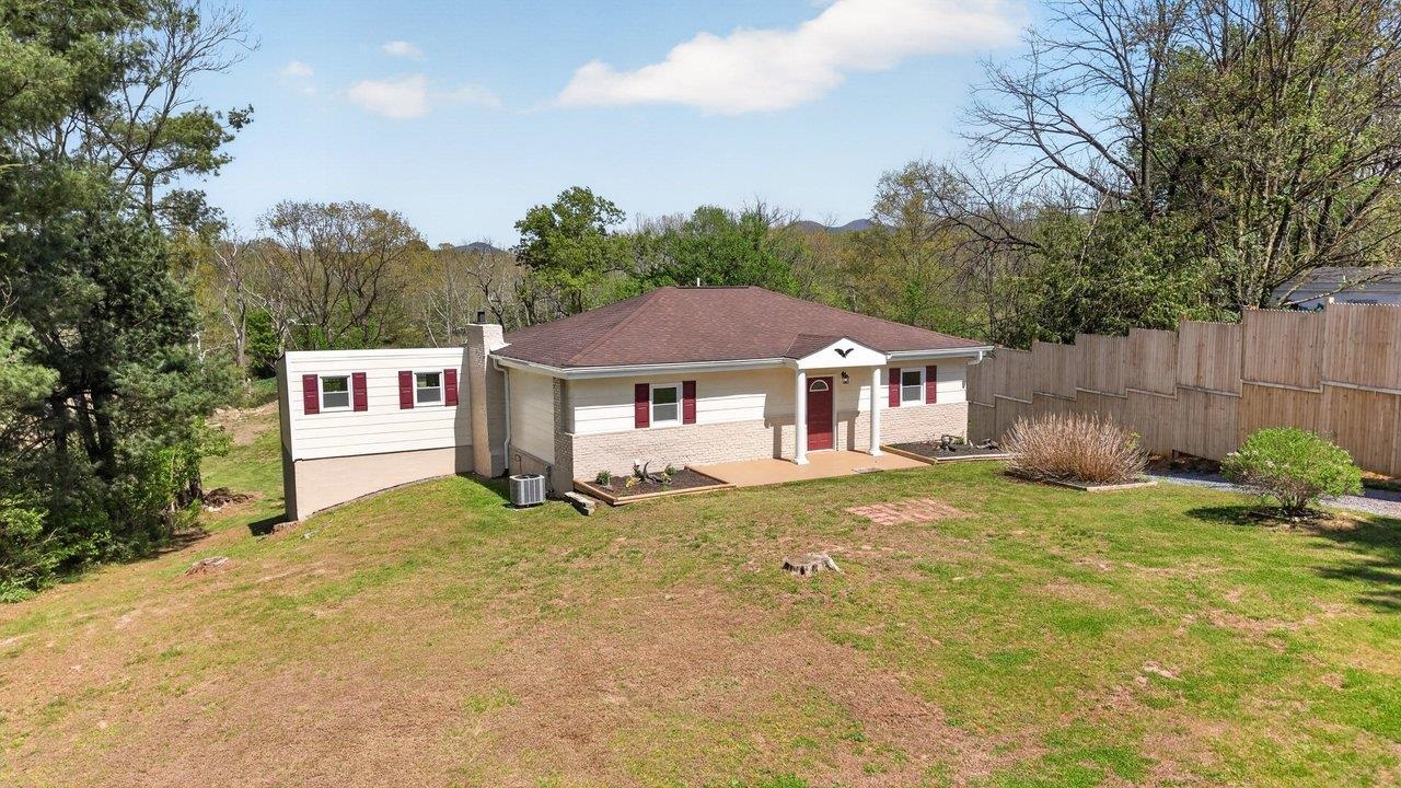 782 SHIPYARD RD, SHENANDOAH, Virginia 22849, 3 Bedrooms Bedrooms, ,3 BathroomsBathrooms,Residential,782 SHIPYARD RD,676032 MLS # 676032