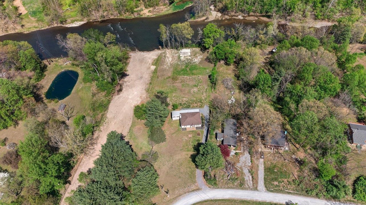 782 SHIPYARD RD, SHENANDOAH, Virginia 22849, 3 Bedrooms Bedrooms, ,3 BathroomsBathrooms,Residential,782 SHIPYARD RD,676032 MLS # 676032