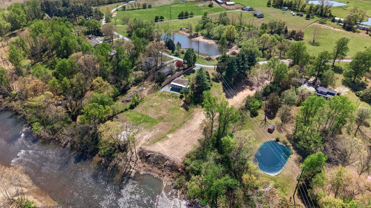 782 SHIPYARD RD, SHENANDOAH, Virginia 22849, 3 Bedrooms Bedrooms, ,3 BathroomsBathrooms,Residential,782 SHIPYARD RD,676032 MLS # 676032