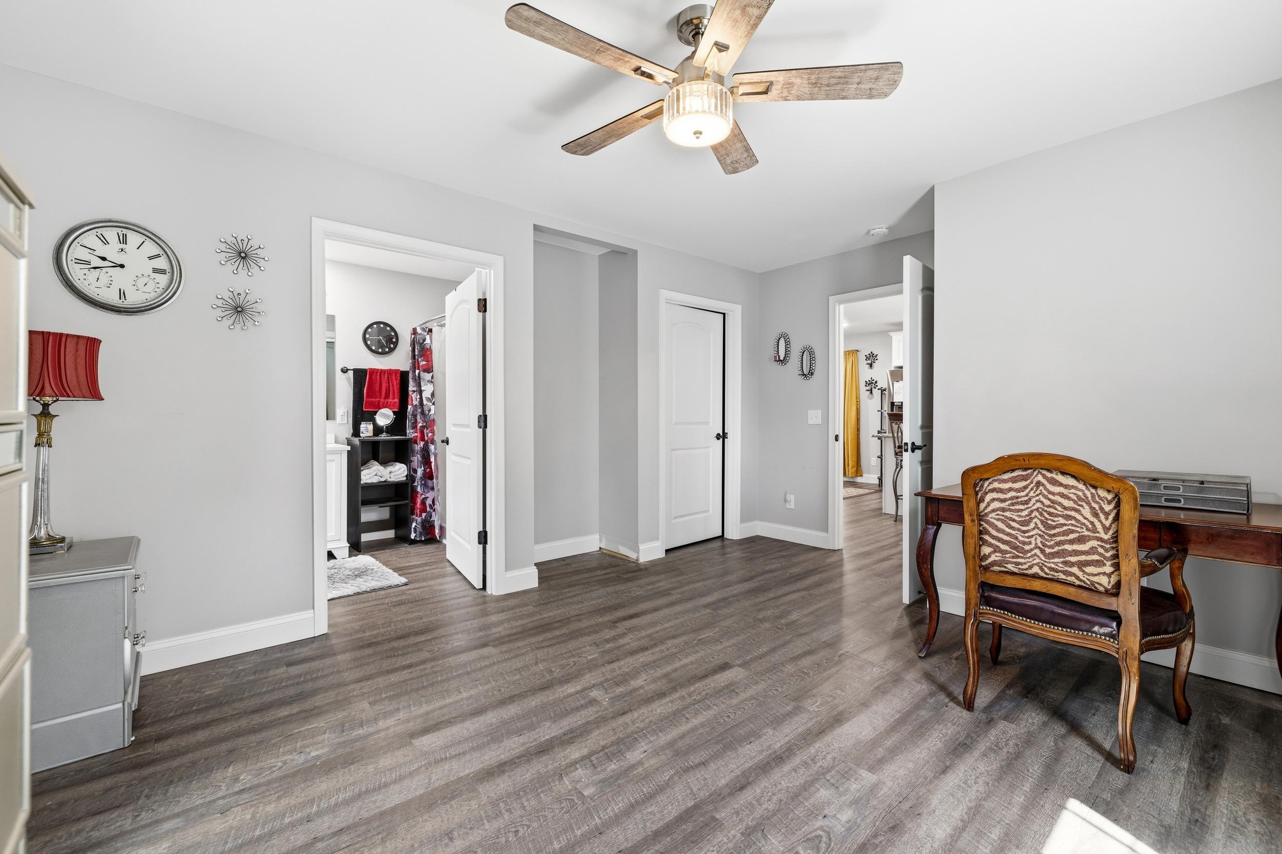 206 W SUMMIT AVE, ELKTON, Virginia 22827, 3 Bedrooms Bedrooms, ,2 BathroomsBathrooms,Residential,206 W SUMMIT AVE,676033 MLS # 676033