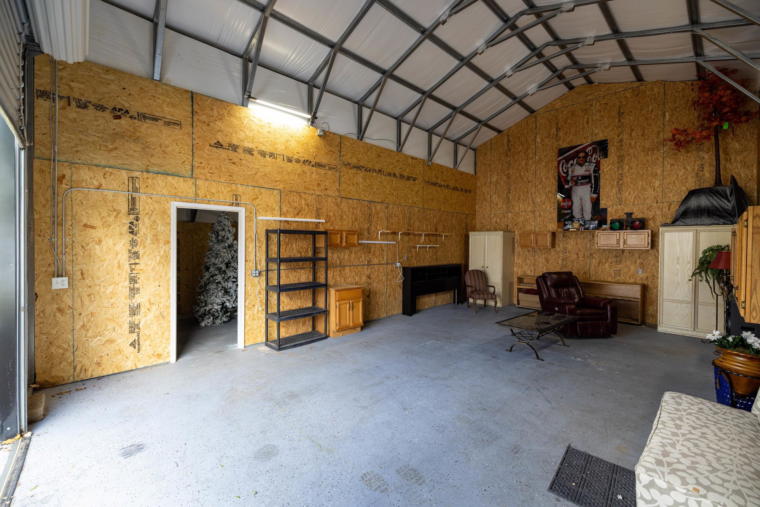 206 W SUMMIT AVE, ELKTON, Virginia 22827, 3 Bedrooms Bedrooms, ,2 BathroomsBathrooms,Residential,206 W SUMMIT AVE,676033 MLS # 676033