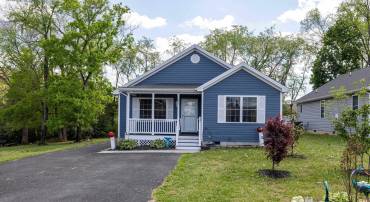 206 W SUMMIT AVE, ELKTON, Virginia 22827, 3 Bedrooms Bedrooms, ,2 BathroomsBathrooms,Residential,206 W SUMMIT AVE,676033 MLS # 676033