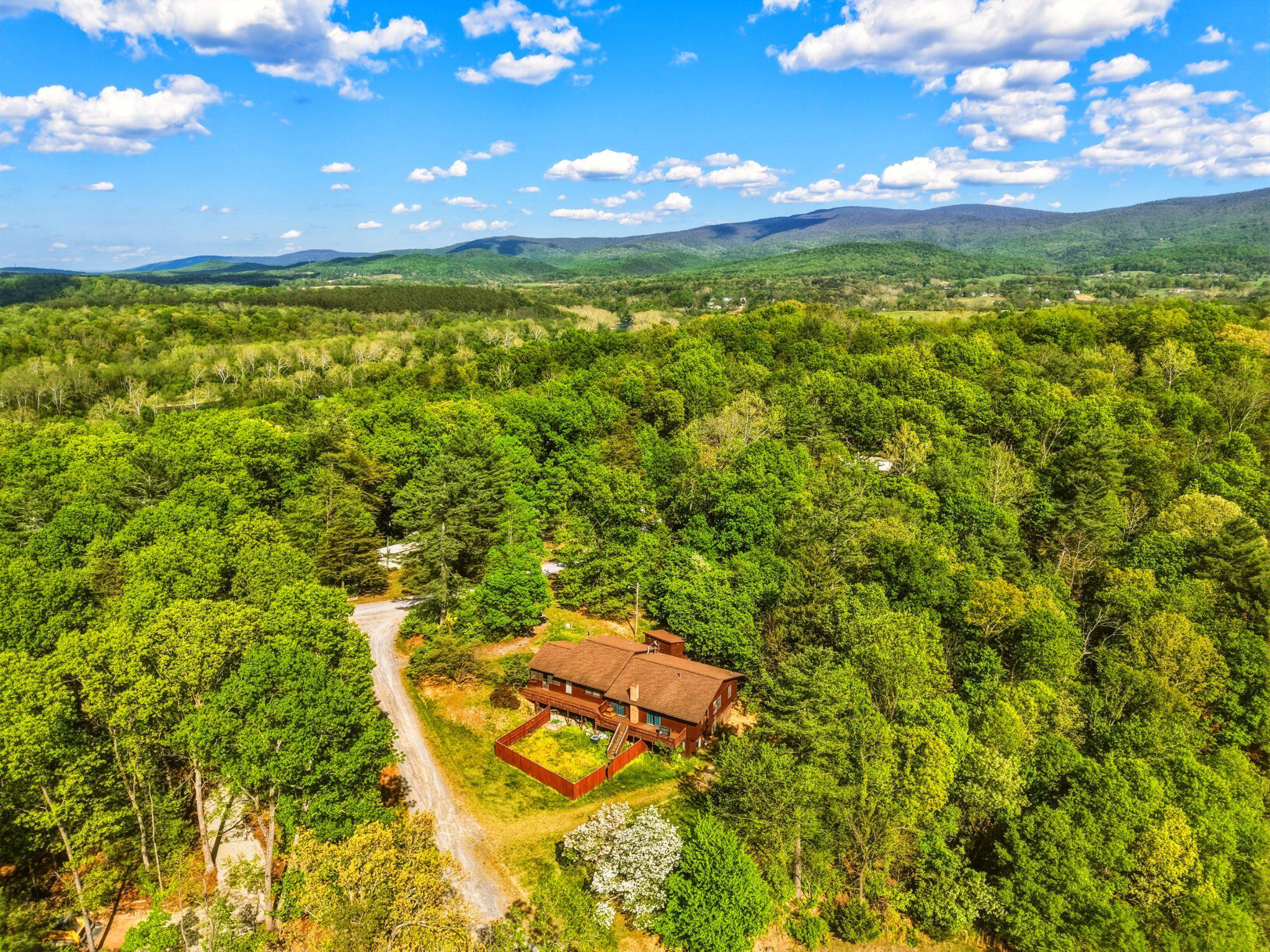 455 WOODSIDE DR, RILEYVILLE, Virginia 22650, 4 Bedrooms Bedrooms, ,3 BathroomsBathrooms,Residential,455 WOODSIDE DR,VAPA2006036 MLS # VAPA2006036