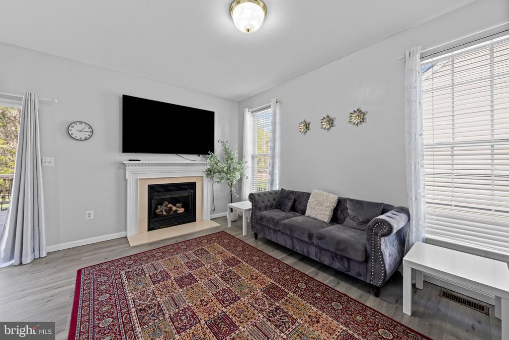 6937 VERSAILLE DR, FREDERICKSBURG, Virginia 22407, 3 Bedrooms Bedrooms, ,3 BathroomsBathrooms,Residential,6937 VERSAILLE DR,VASP2039982 MLS # VASP2039982