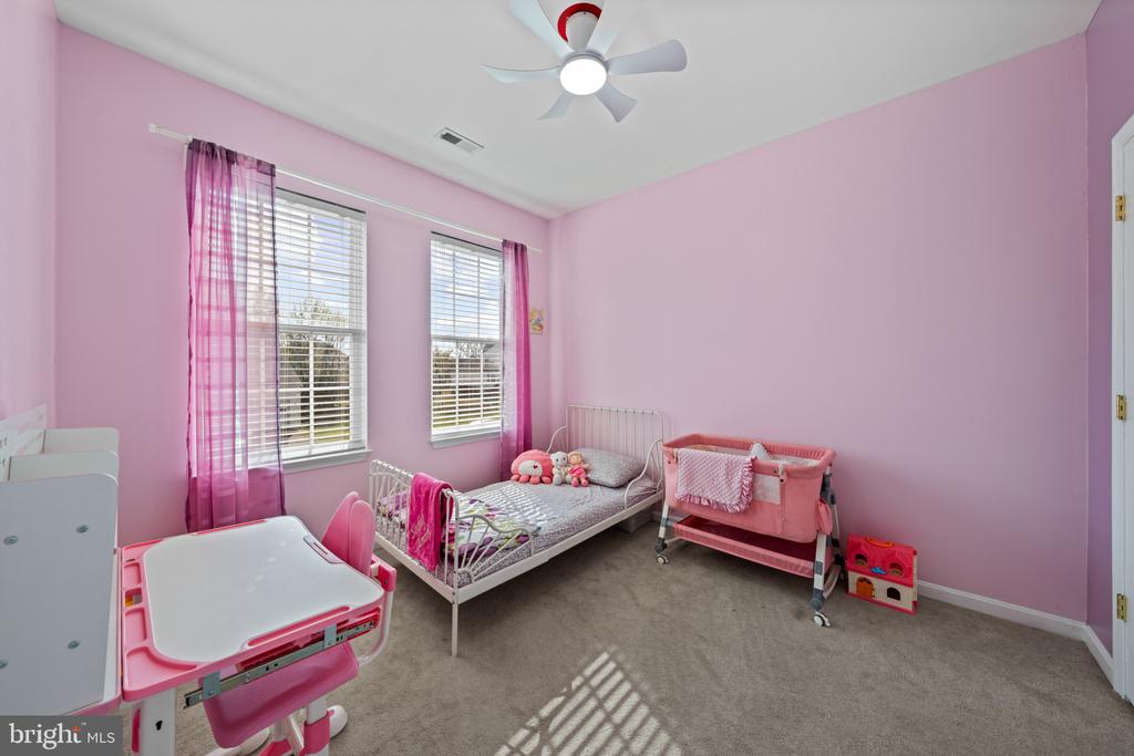 6937 VERSAILLE DR, FREDERICKSBURG, Virginia 22407, 3 Bedrooms Bedrooms, ,3 BathroomsBathrooms,Residential,6937 VERSAILLE DR,VASP2039982 MLS # VASP2039982