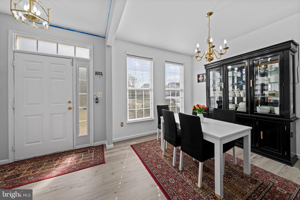 6937 VERSAILLE DR, FREDERICKSBURG, Virginia 22407, 3 Bedrooms Bedrooms, ,3 BathroomsBathrooms,Residential,6937 VERSAILLE DR,VASP2039982 MLS # VASP2039982