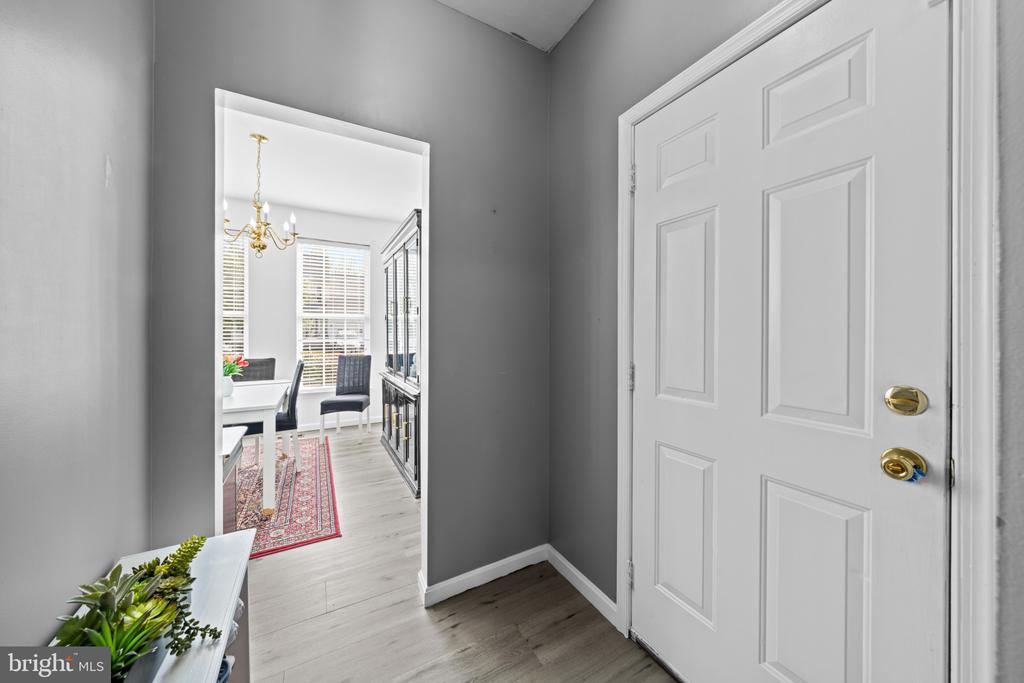 6937 VERSAILLE DR, FREDERICKSBURG, Virginia 22407, 3 Bedrooms Bedrooms, ,3 BathroomsBathrooms,Residential,6937 VERSAILLE DR,VASP2039982 MLS # VASP2039982