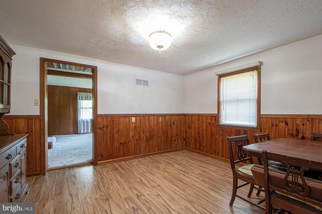 115 CHESTER GAP RD, CHESTER GAP, Virginia, 4 Bedrooms Bedrooms, ,2 BathroomsBathrooms,Residential,115 CHESTER GAP RD,VARP2002598 MLS # VARP2002598