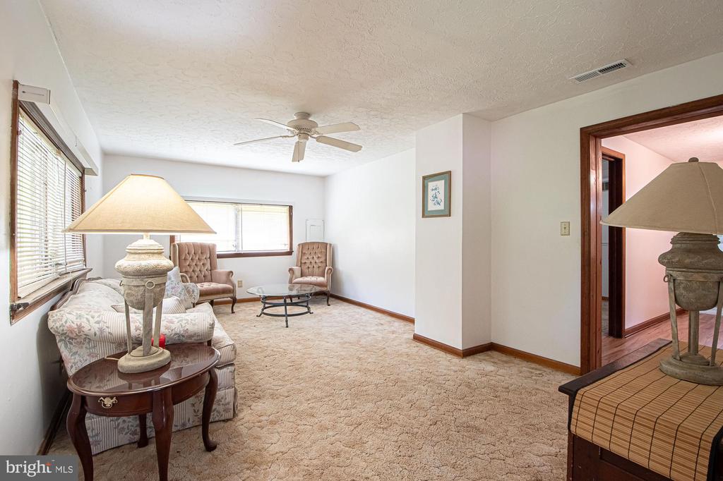 115 CHESTER GAP RD, CHESTER GAP, Virginia, 4 Bedrooms Bedrooms, ,2 BathroomsBathrooms,Residential,115 CHESTER GAP RD,VARP2002598 MLS # VARP2002598