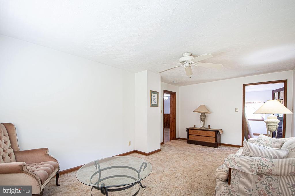 115 CHESTER GAP RD, CHESTER GAP, Virginia, 4 Bedrooms Bedrooms, ,2 BathroomsBathrooms,Residential,115 CHESTER GAP RD,VARP2002598 MLS # VARP2002598