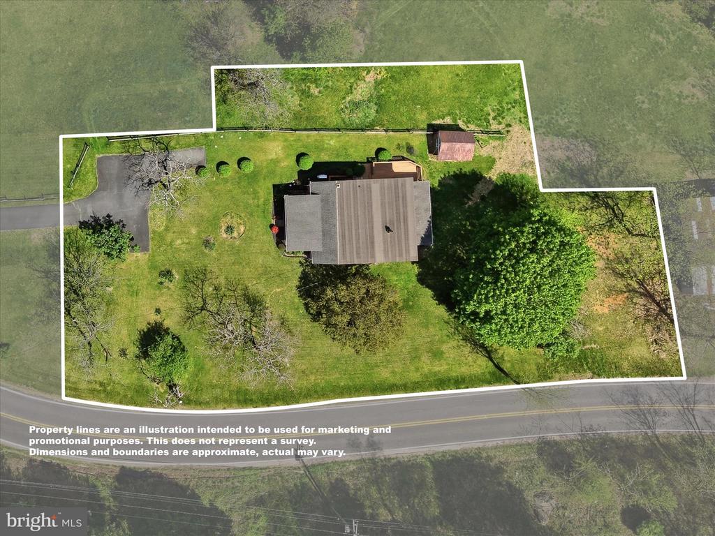 115 CHESTER GAP RD, CHESTER GAP, Virginia, 4 Bedrooms Bedrooms, ,2 BathroomsBathrooms,Residential,115 CHESTER GAP RD,VARP2002598 MLS # VARP2002598