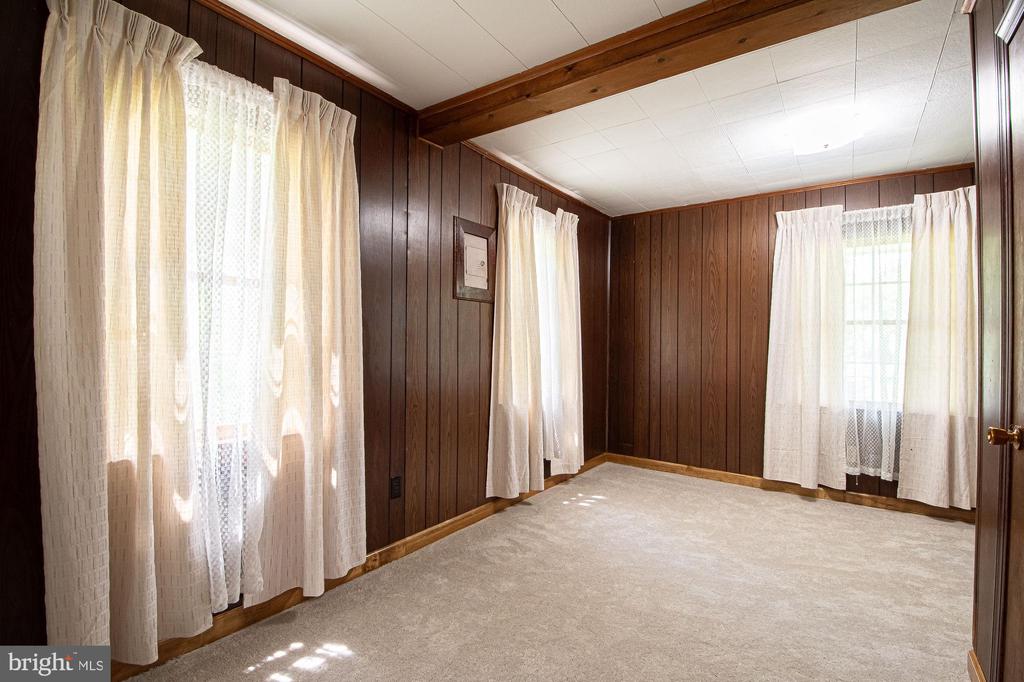 115 CHESTER GAP RD, CHESTER GAP, Virginia, 4 Bedrooms Bedrooms, ,2 BathroomsBathrooms,Residential,115 CHESTER GAP RD,VARP2002598 MLS # VARP2002598