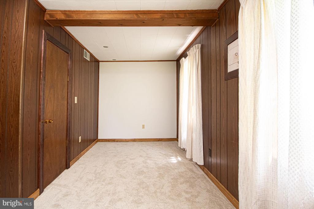 115 CHESTER GAP RD, CHESTER GAP, Virginia, 4 Bedrooms Bedrooms, ,2 BathroomsBathrooms,Residential,115 CHESTER GAP RD,VARP2002598 MLS # VARP2002598