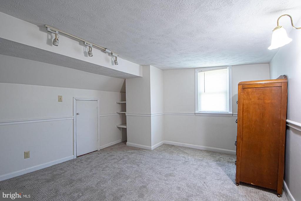 115 CHESTER GAP RD, CHESTER GAP, Virginia, 4 Bedrooms Bedrooms, ,2 BathroomsBathrooms,Residential,115 CHESTER GAP RD,VARP2002598 MLS # VARP2002598