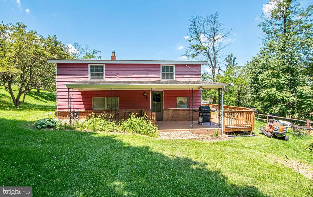 115 CHESTER GAP RD, CHESTER GAP, Virginia, 4 Bedrooms Bedrooms, ,2 BathroomsBathrooms,Residential,115 CHESTER GAP RD,VARP2002598 MLS # VARP2002598