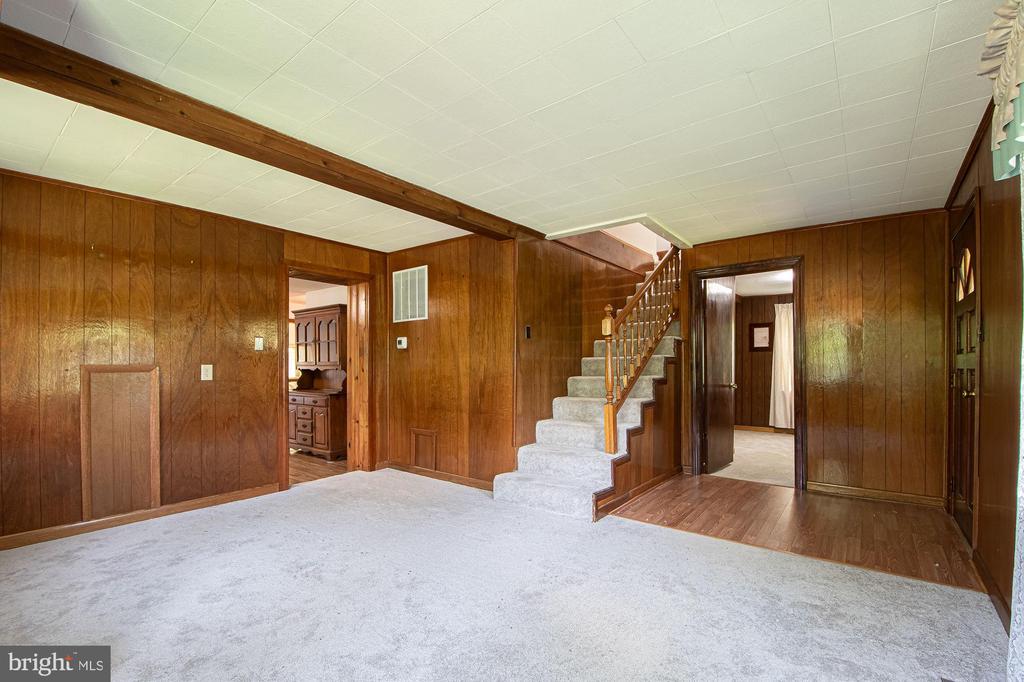 115 CHESTER GAP RD, CHESTER GAP, Virginia, 4 Bedrooms Bedrooms, ,2 BathroomsBathrooms,Residential,115 CHESTER GAP RD,VARP2002598 MLS # VARP2002598