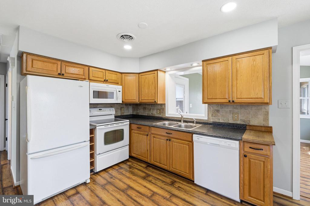 3 CEDAR DR, LURAY, Virginia 22835, 3 Bedrooms Bedrooms, ,2 BathroomsBathrooms,Residential,3 CEDAR DR,VAPA2006318 MLS # VAPA2006318