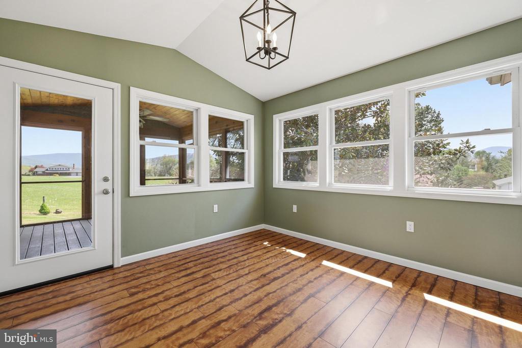 3 CEDAR DR, LURAY, Virginia 22835, 3 Bedrooms Bedrooms, ,2 BathroomsBathrooms,Residential,3 CEDAR DR,VAPA2006318 MLS # VAPA2006318