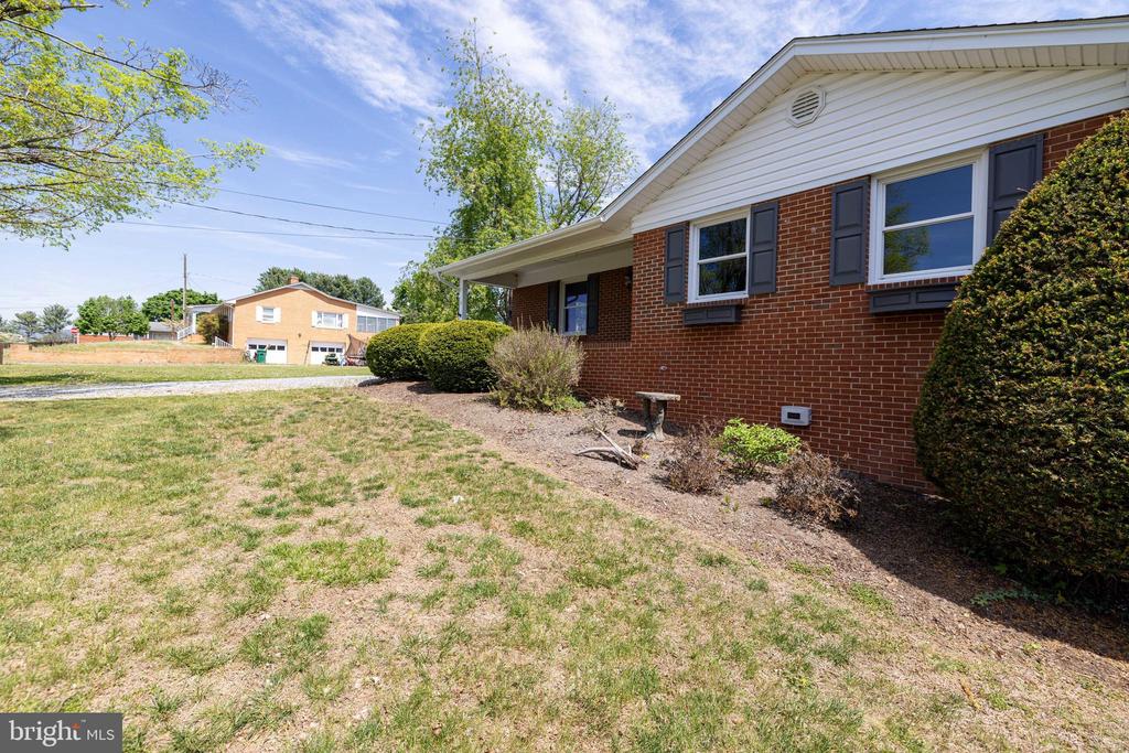 3 CEDAR DR, LURAY, Virginia 22835, 3 Bedrooms Bedrooms, ,2 BathroomsBathrooms,Residential,3 CEDAR DR,VAPA2006318 MLS # VAPA2006318