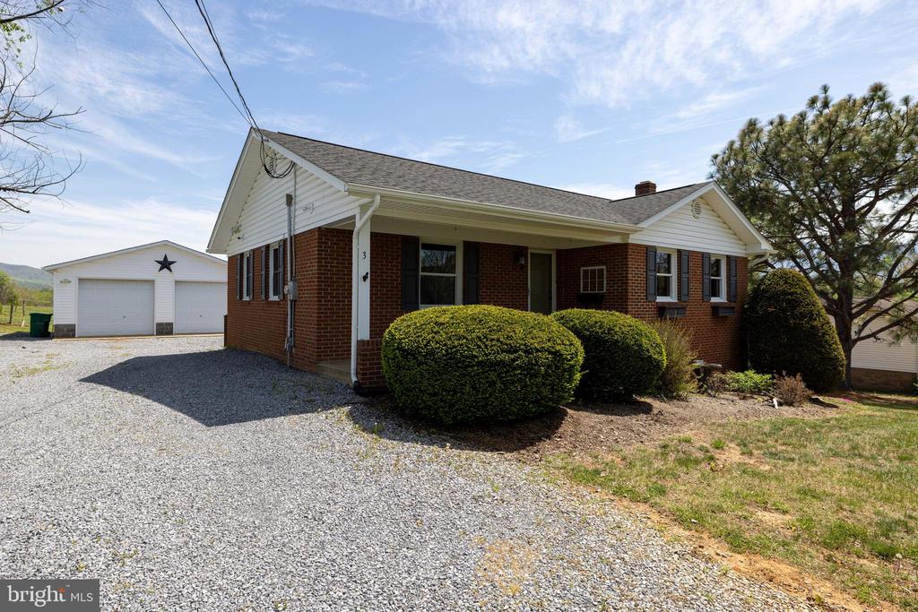 3 CEDAR DR, LURAY, Virginia 22835, 3 Bedrooms Bedrooms, ,2 BathroomsBathrooms,Residential,3 CEDAR DR,VAPA2006318 MLS # VAPA2006318