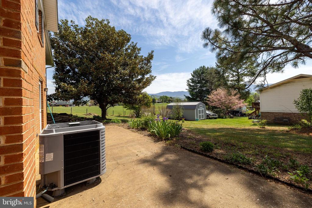 3 CEDAR DR, LURAY, Virginia 22835, 3 Bedrooms Bedrooms, ,2 BathroomsBathrooms,Residential,3 CEDAR DR,VAPA2006318 MLS # VAPA2006318