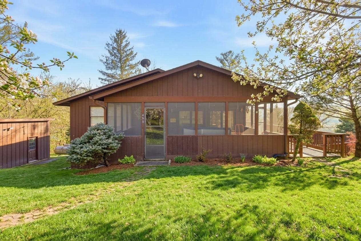 455 WOODSIDE DR, RILEYVILLE, Virginia 22650, 4 Bedrooms Bedrooms, ,3 BathroomsBathrooms,Residential,455 WOODSIDE DR,673378 MLS # 673378