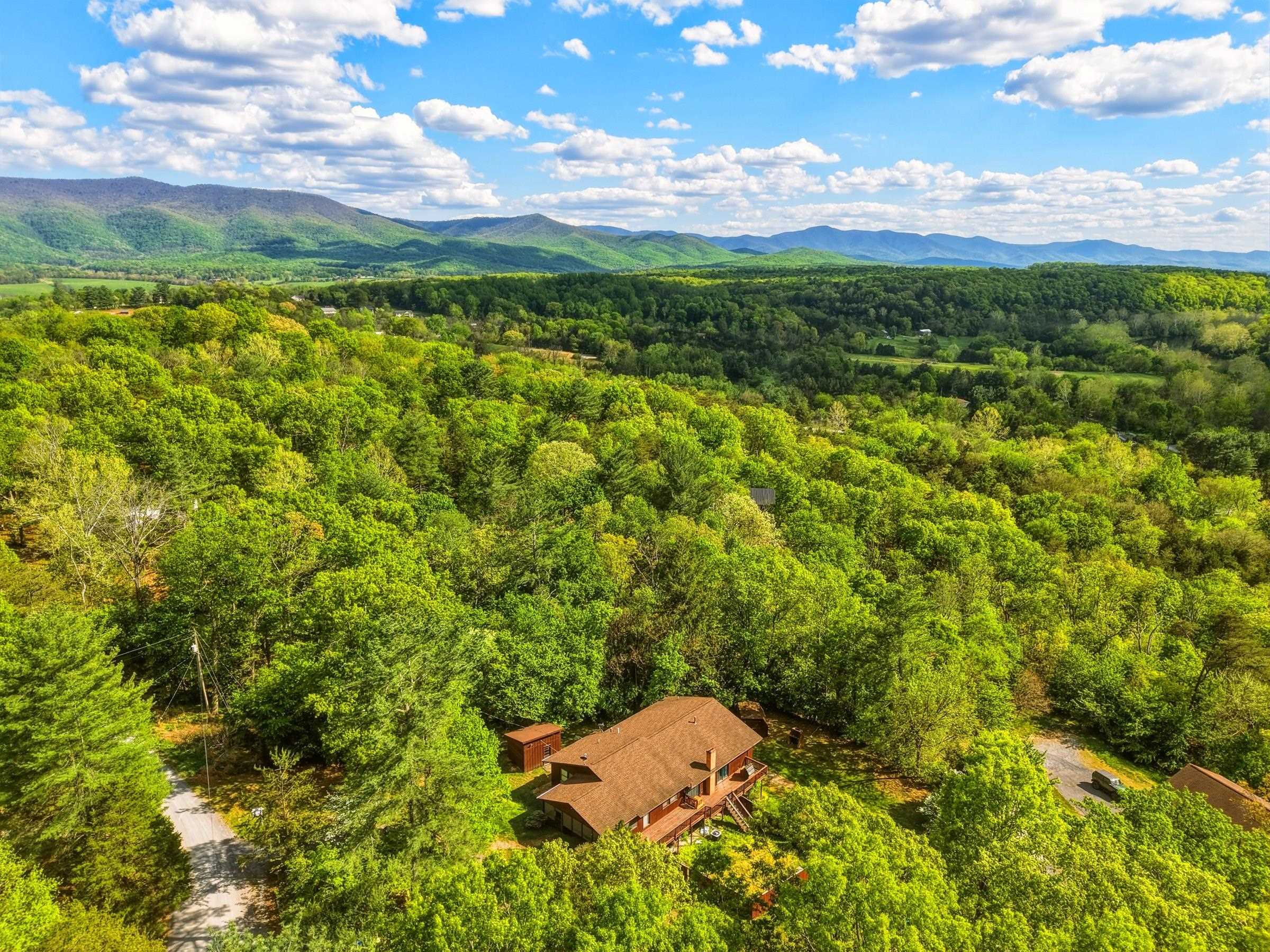 455 WOODSIDE DR, RILEYVILLE, Virginia 22650, 4 Bedrooms Bedrooms, ,3 BathroomsBathrooms,Residential,455 WOODSIDE DR,673378 MLS # 673378