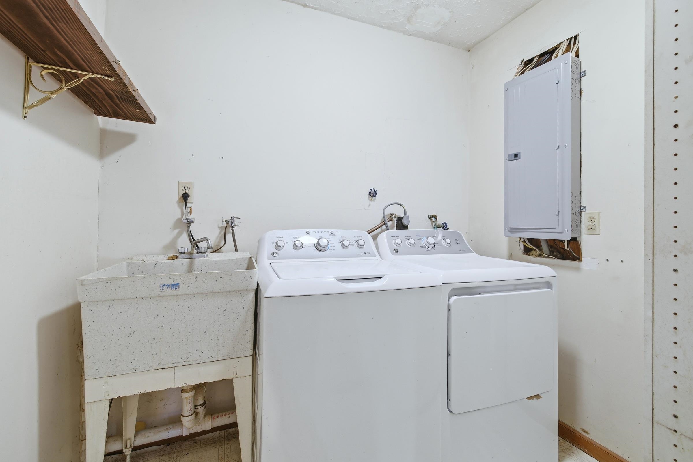 455 WOODSIDE DR, RILEYVILLE, Virginia 22650, 4 Bedrooms Bedrooms, ,3 BathroomsBathrooms,Residential,455 WOODSIDE DR,673378 MLS # 673378