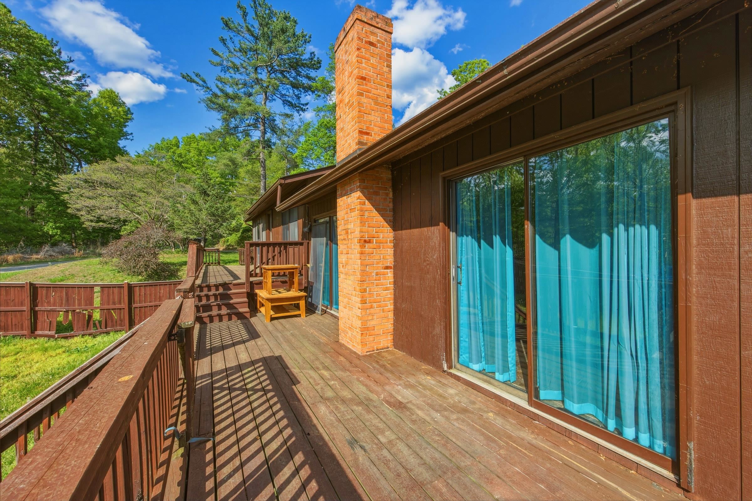 455 WOODSIDE DR, RILEYVILLE, Virginia 22650, 4 Bedrooms Bedrooms, ,3 BathroomsBathrooms,Residential,455 WOODSIDE DR,673378 MLS # 673378