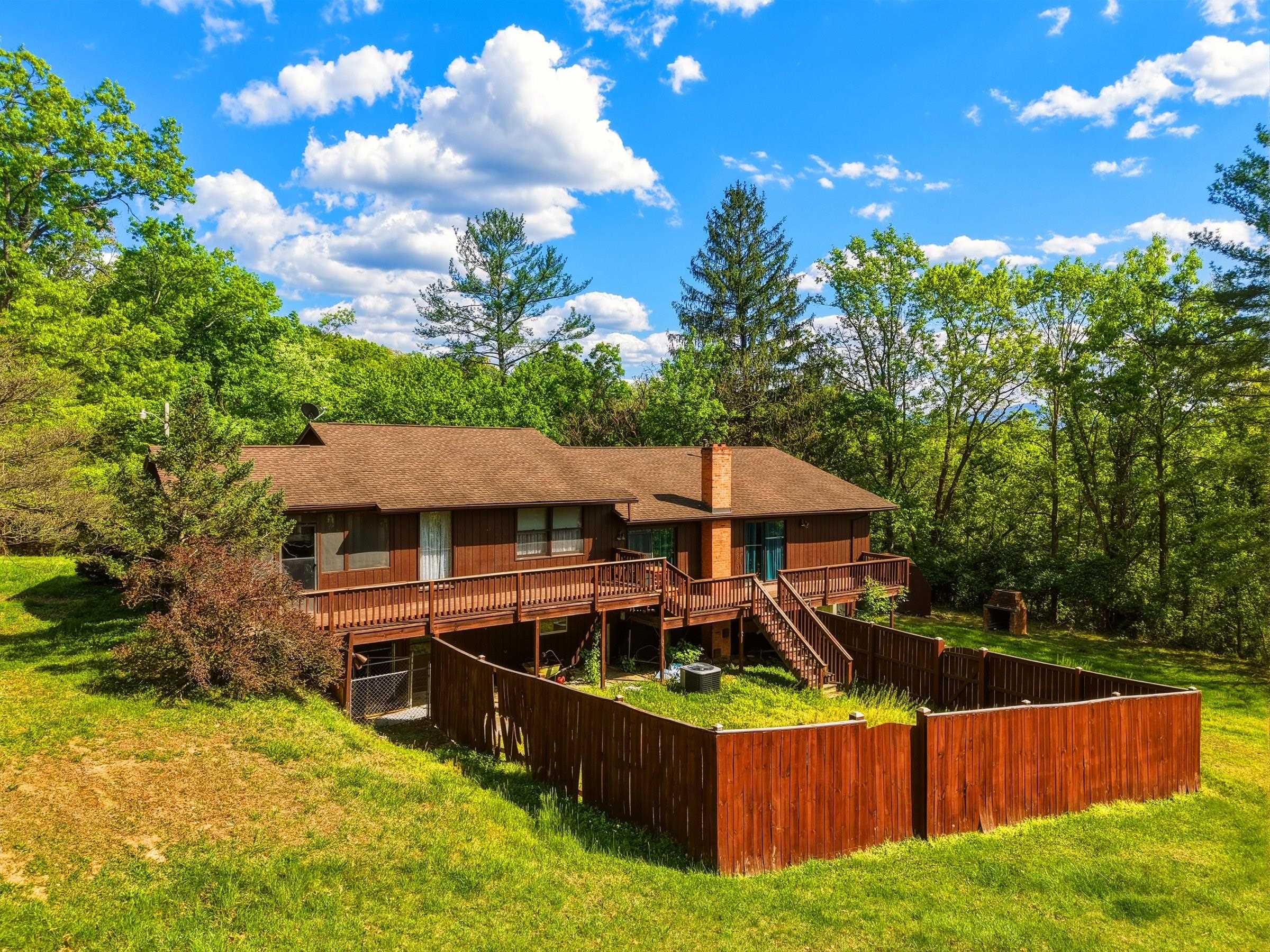 455 WOODSIDE DR, RILEYVILLE, Virginia 22650, 4 Bedrooms Bedrooms, ,3 BathroomsBathrooms,Residential,455 WOODSIDE DR,673378 MLS # 673378