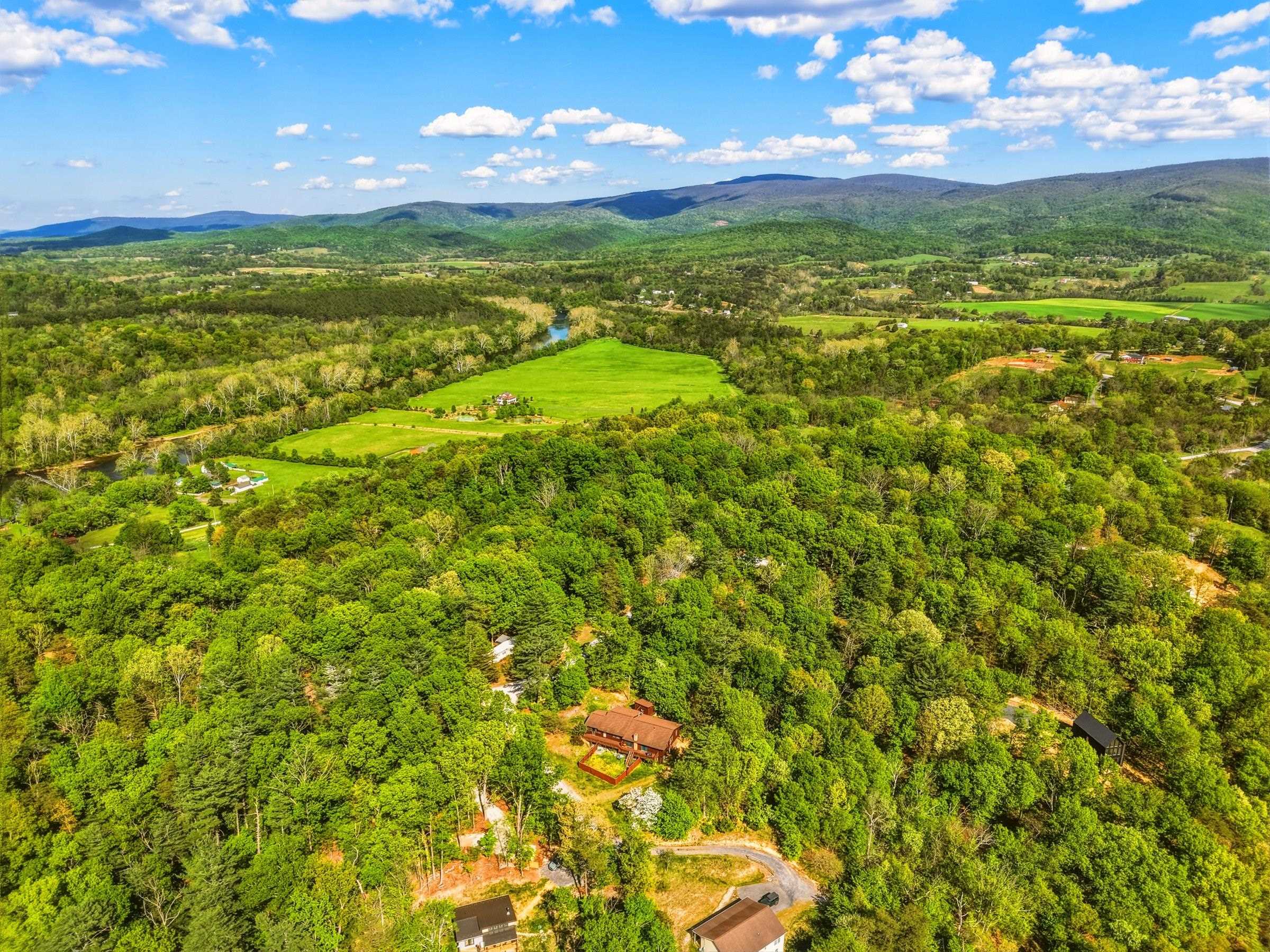 455 WOODSIDE DR, RILEYVILLE, Virginia 22650, 4 Bedrooms Bedrooms, ,3 BathroomsBathrooms,Residential,455 WOODSIDE DR,673378 MLS # 673378