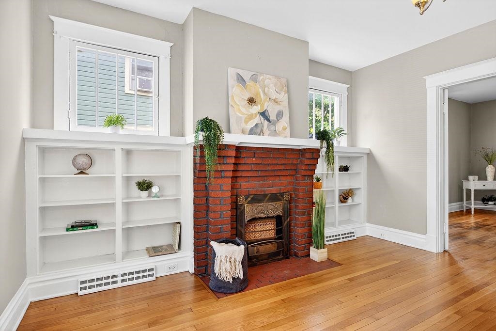 342 N LEWIS ST, STAUNTON, Virginia 24401, 3 Bedrooms Bedrooms, ,1 BathroomBathrooms,Residential,342 N LEWIS ST,676036 MLS # 676036