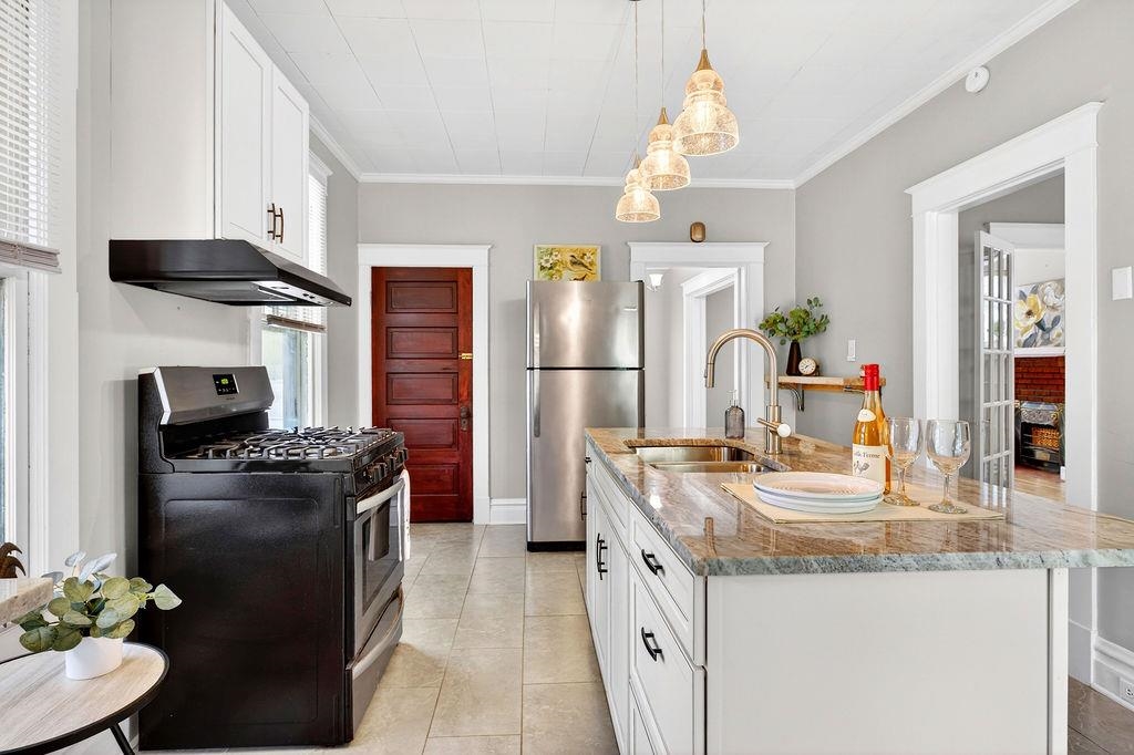 342 N LEWIS ST, STAUNTON, Virginia 24401, 3 Bedrooms Bedrooms, ,1 BathroomBathrooms,Residential,342 N LEWIS ST,676036 MLS # 676036