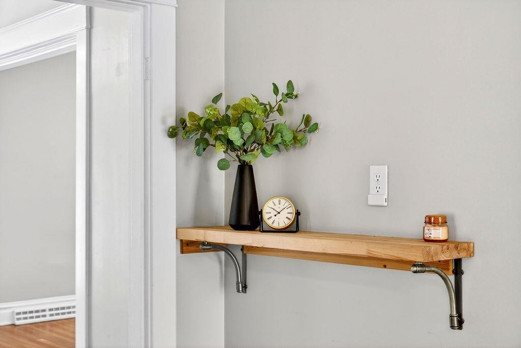 342 N LEWIS ST, STAUNTON, Virginia 24401, 3 Bedrooms Bedrooms, ,1 BathroomBathrooms,Residential,342 N LEWIS ST,676036 MLS # 676036