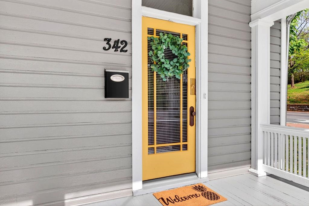 342 N LEWIS ST, STAUNTON, Virginia 24401, 3 Bedrooms Bedrooms, ,1 BathroomBathrooms,Residential,342 N LEWIS ST,676036 MLS # 676036