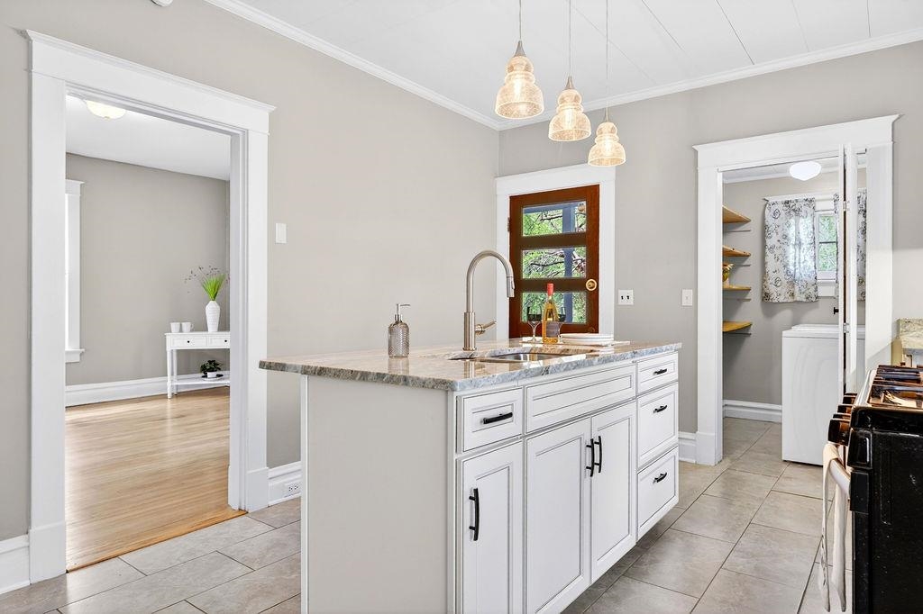 342 N LEWIS ST, STAUNTON, Virginia 24401, 3 Bedrooms Bedrooms, ,1 BathroomBathrooms,Residential,342 N LEWIS ST,676036 MLS # 676036