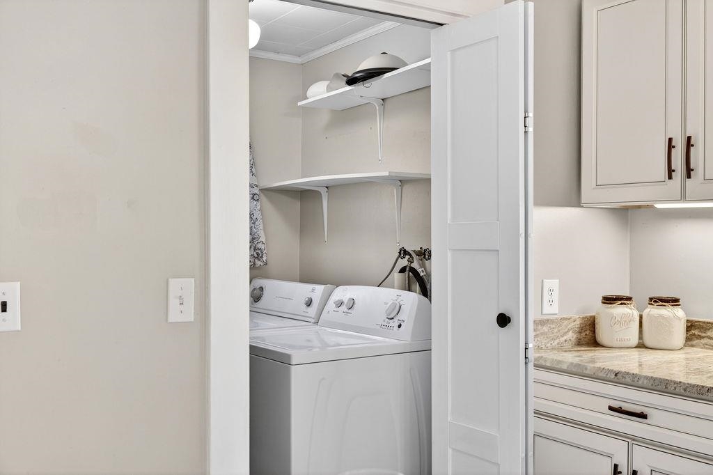 342 N LEWIS ST, STAUNTON, Virginia 24401, 3 Bedrooms Bedrooms, ,1 BathroomBathrooms,Residential,342 N LEWIS ST,676036 MLS # 676036