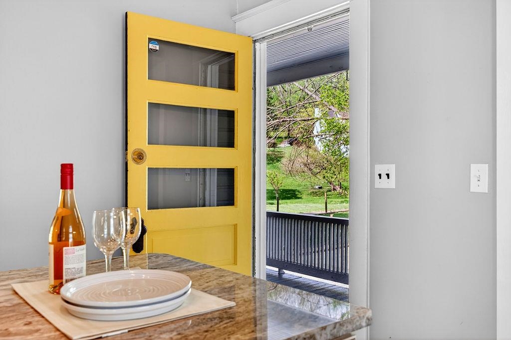 342 N LEWIS ST, STAUNTON, Virginia 24401, 3 Bedrooms Bedrooms, ,1 BathroomBathrooms,Residential,342 N LEWIS ST,676036 MLS # 676036