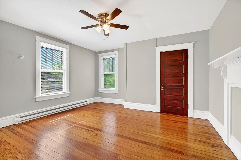 342 N LEWIS ST, STAUNTON, Virginia 24401, 3 Bedrooms Bedrooms, ,1 BathroomBathrooms,Residential,342 N LEWIS ST,676036 MLS # 676036